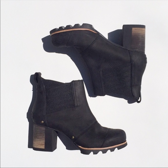 sorel addington chelsea size 7